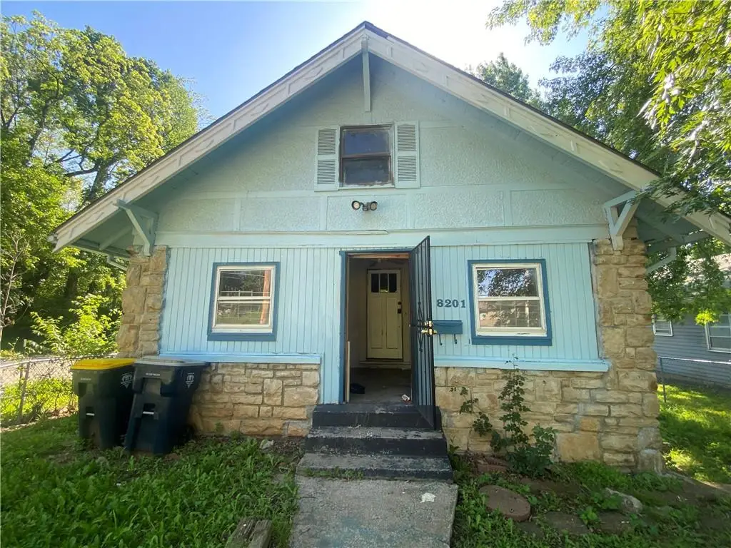 8201 Lydia Avenue, Kansas City, MO 64131 - Image #1