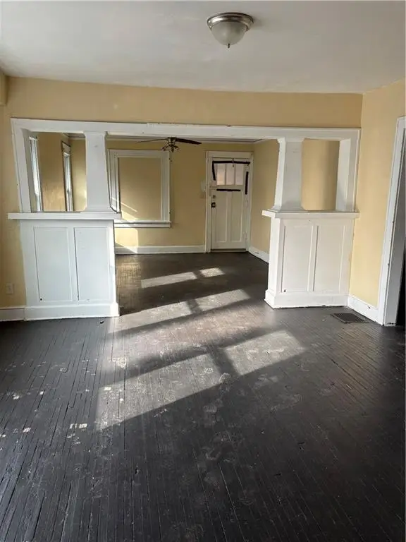 8201 Lydia Avenue, Kansas City, MO 64131 - Image #2