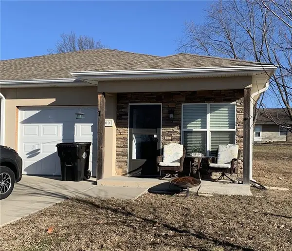 900 Riffle Drive, Pleasant Hill, MO 64080