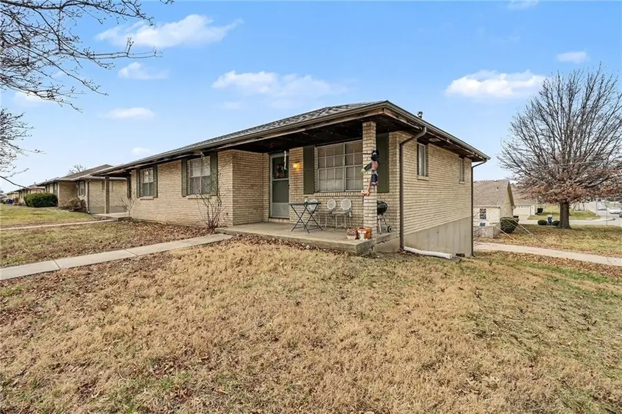 7120-7122 N Park Avenue, Gladstone, MO 64118 - Image #2