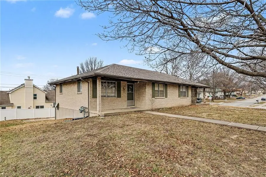 7120-7122 N Park Avenue, Gladstone, MO 64118 - Image #3