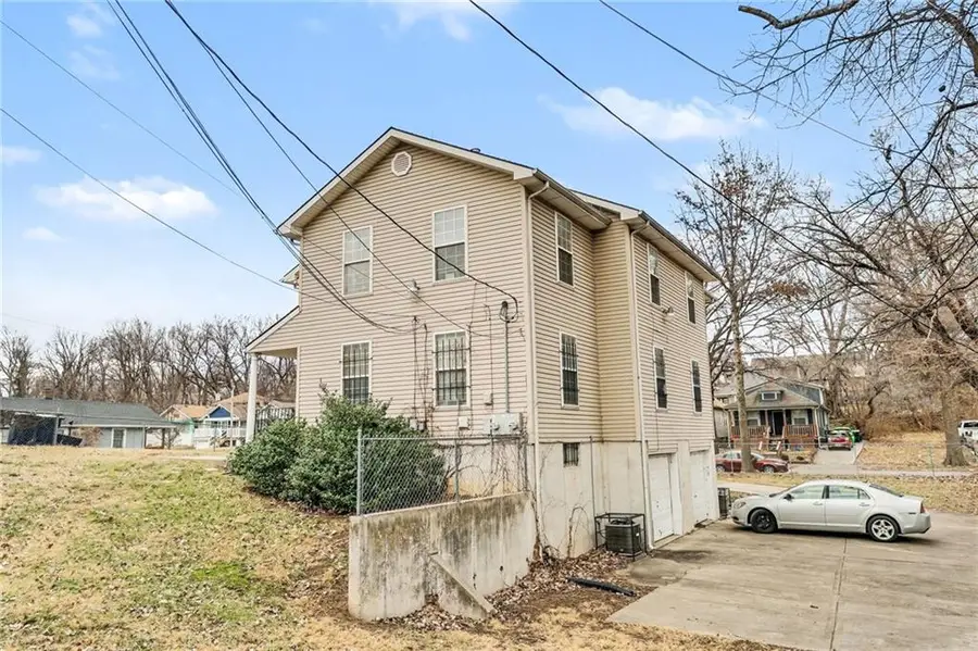 4200-4202 Flora Avenue, Kansas City, MO 64110 - Image #2