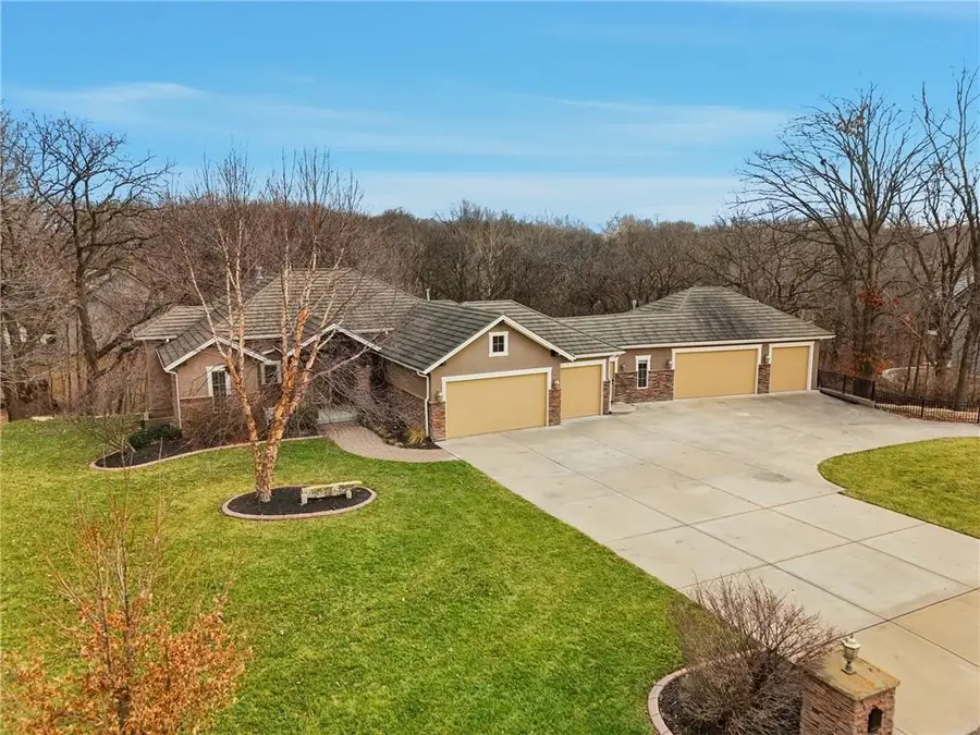6205 NW Saddle Club Court, Kansas City, MO 64152 - Image #3