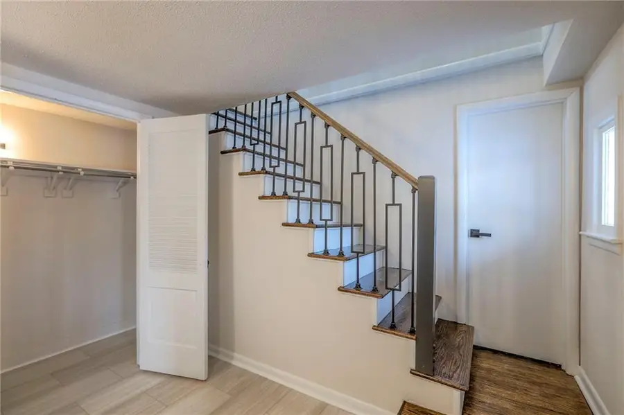 6905 Sycamore Avenue, Kansas City, MO 64133 - #3