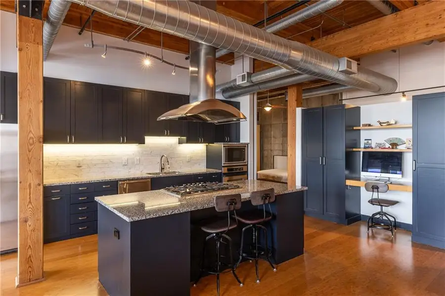 210 W 5th Street #203, Kansas City, MO 64105 - #2