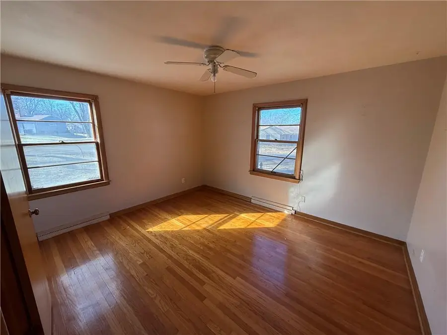 4417 Norwood Avenue, Kansas City, MO 64133 - Image #2