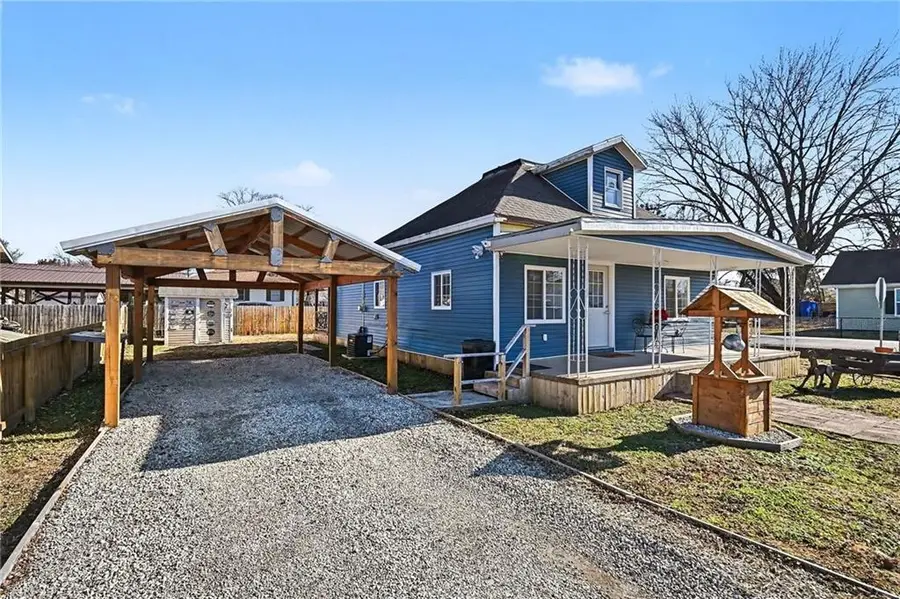 6425 Eureka Street, Saint Joseph, MO 64504 - #3