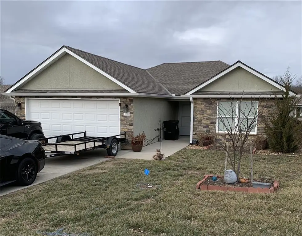 903 Ingleside Drive, Pleasant Hill, MO 64080 - Image #1