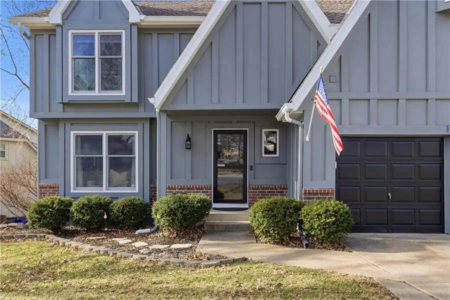 16248 W Briarwood Court, Olathe, KS 66062 - #3