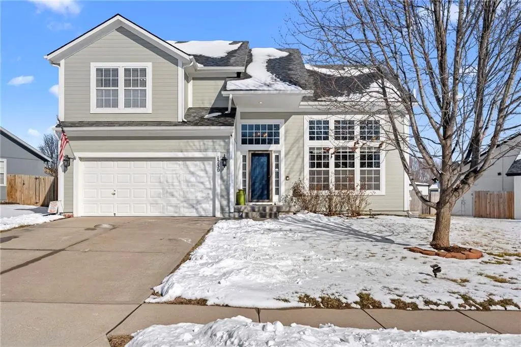 1230 Starbrooke Drive, Louisburg, KS 66053 - Image #1