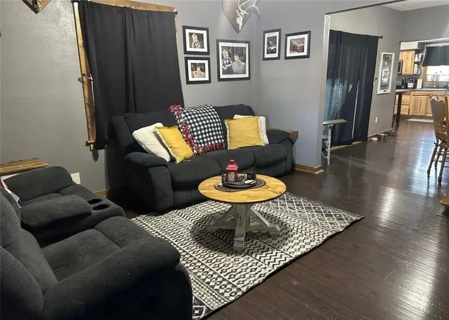 914 Cherry Street, Chillicothe, MO 64601 - #3