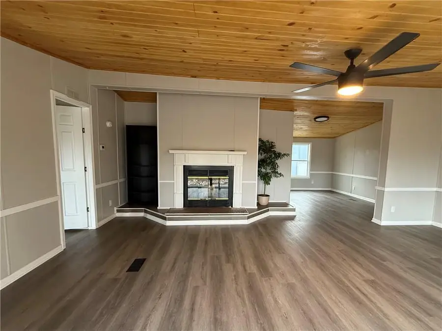 104 E Missouri Street, Oregon, MO 64473 - Image #3