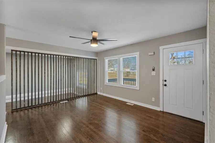 1602 S Queen Ridge Way, Independence, MO 64050 - #3