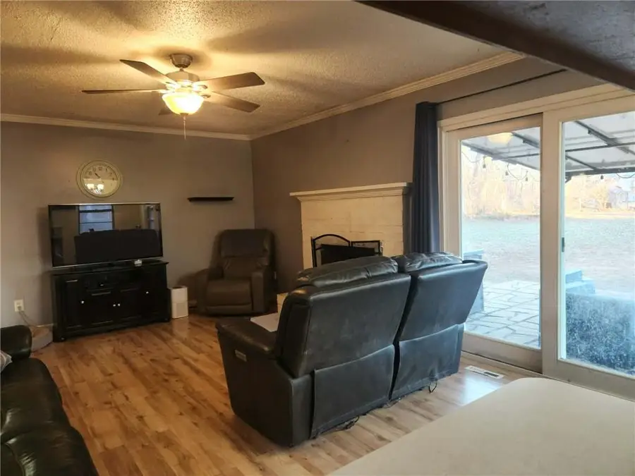 1000 Canterbury Road, Blue Springs, MO 64019 - Image #3