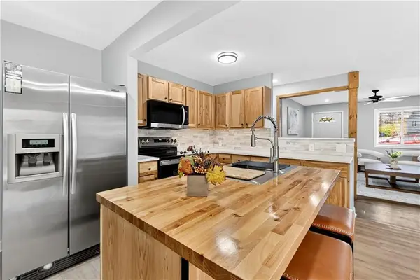 7409 E 51 Street, Kansas City, MO 64129