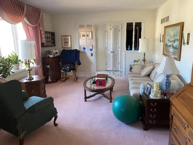 1203 NE 77th Street, Gladstone, MO 64118 - Image #2