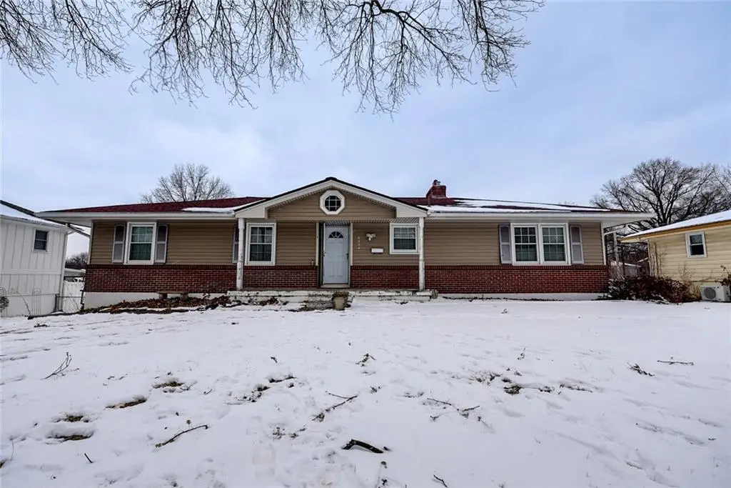 8304 Willow Way, Raytown, MO 64138 - #1