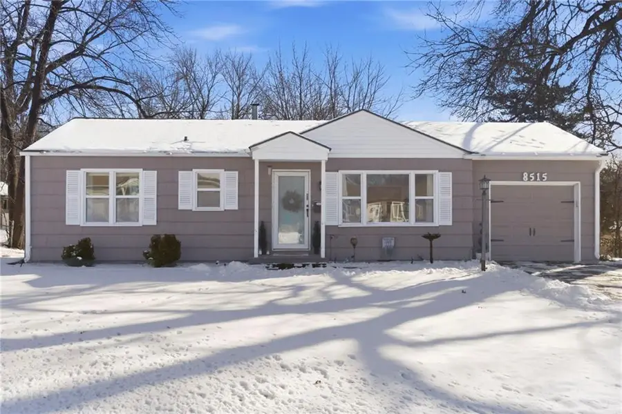 8515 W 69th Terrace, Overland Park, KS 66204 - Image #2