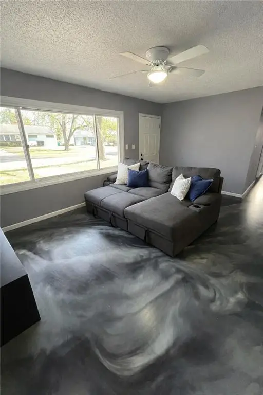 11220 Corrington Avenue, Kansas City, MO 64134 - Image #3