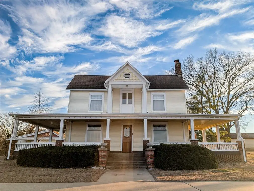 18133 S 1525 Road, Nevada, MO 64772 - #1