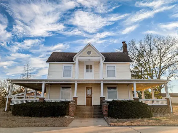 18133 S 1525 Road, Nevada, MO 64772