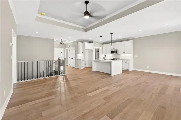 24950 W 94th Place, Lenexa, KS 66227