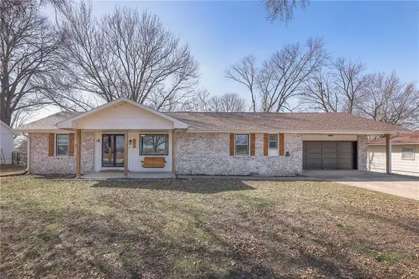 1613 S Main Street, Clinton, MO 64735