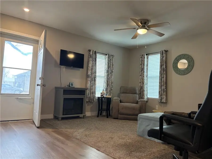 846 S Main Street, Fort Scott, KS 66017 - #3