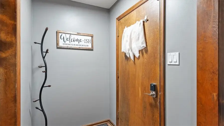 1015 Mount Calvary Road, Lansing, KS 66043 - #2