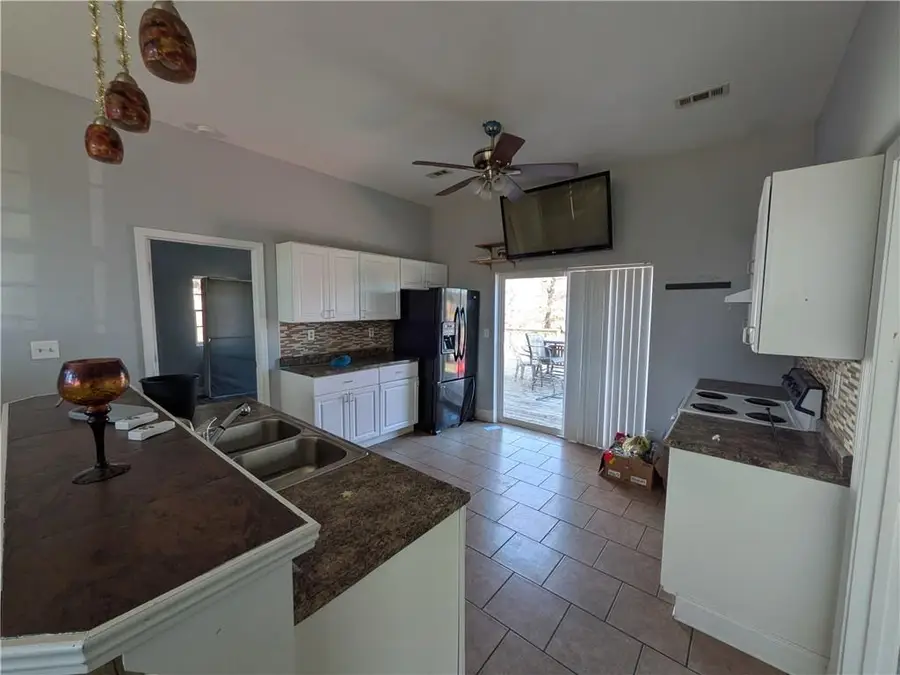 29290 Round House Avenue, Lincoln, MO 65338 - #3