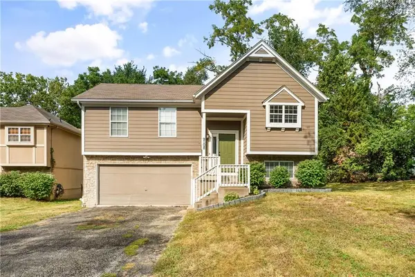 9108 Oak Street, Kansas City, MO 64114