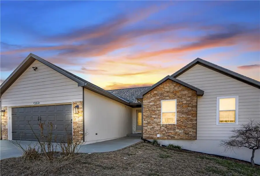 4404 Muncie Court, Leavenworth, KS 66048 - #2