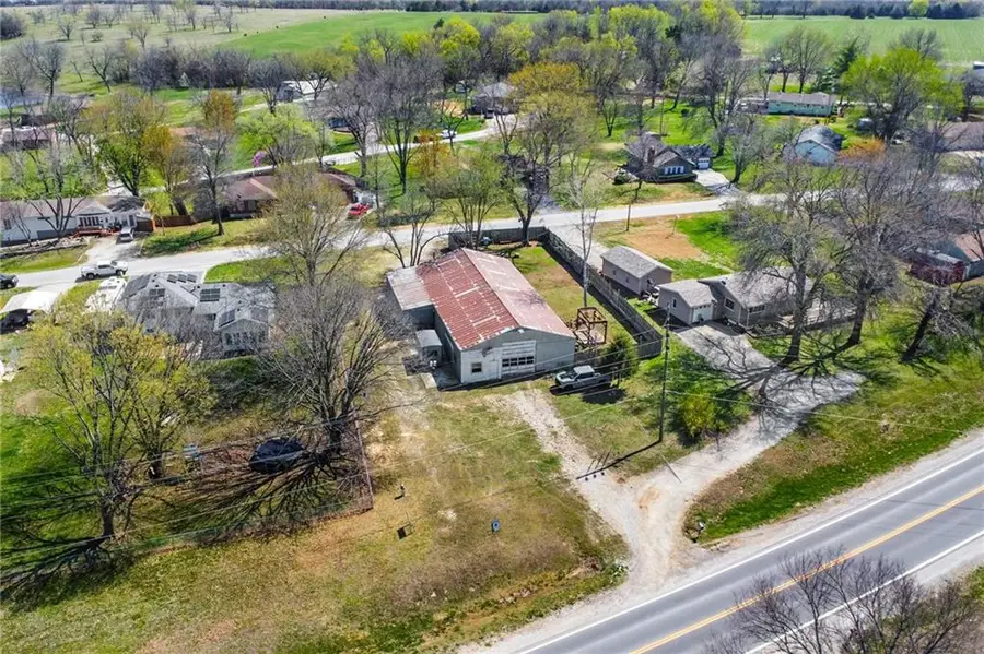 31395 Old Kc Road, Paola, KS 66071 - #2
