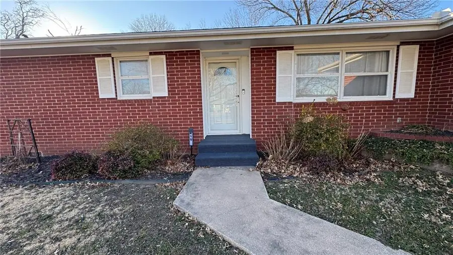 410 S Wilshire Boulevard, Coffeyville, KS 67337 - #3