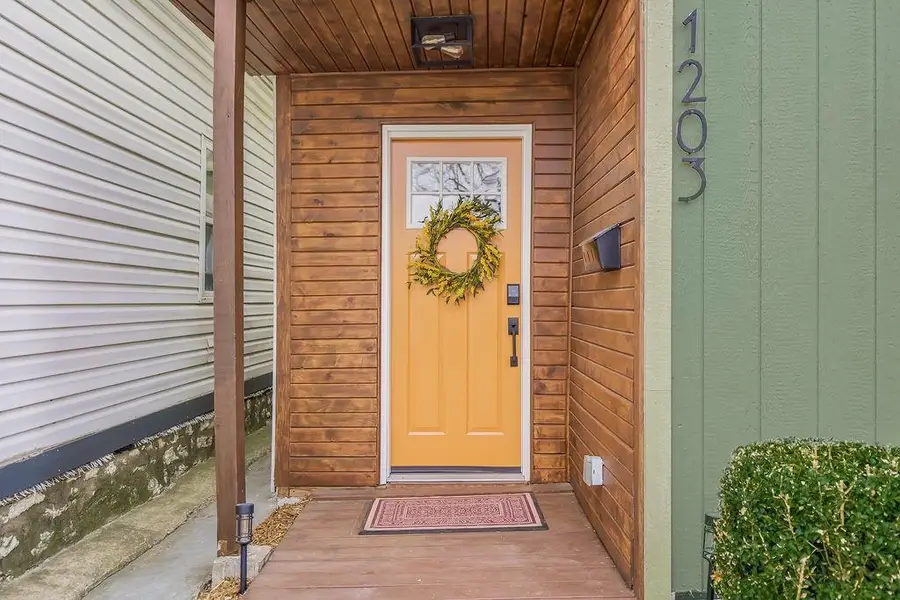 1203 W 20th Terrace, Kansas City, MO 64108 - #3