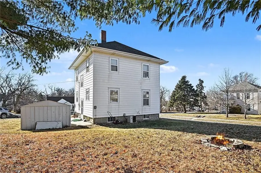 421 W Cooper Street, Maryville, MO 64468 - #3