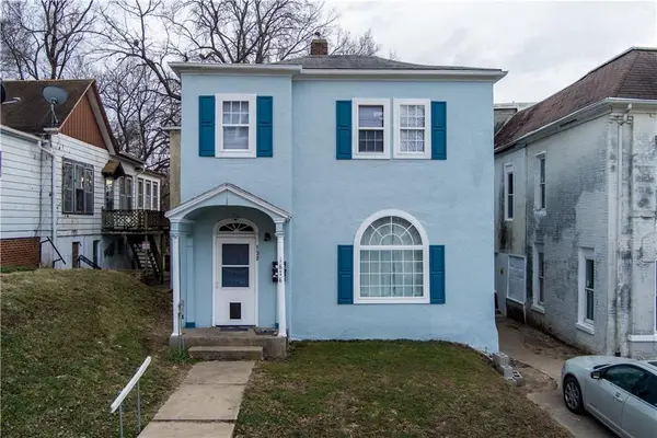 1818 Clay Street, St Joseph, MO 64501
