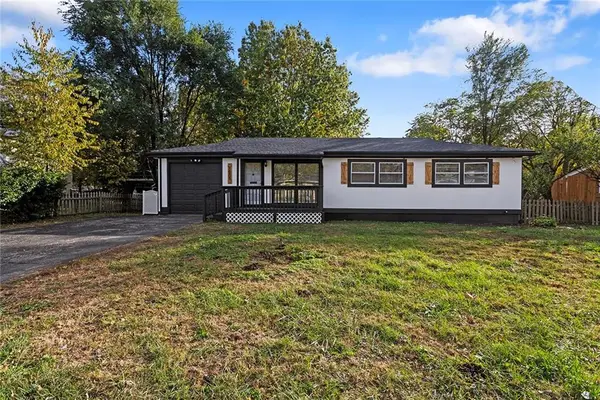 1005 NE 62nd Street, Gladstone, MO 64118