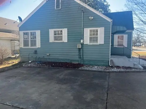 2823 Crawford Avenue, Parsons, KS 67357 - #3