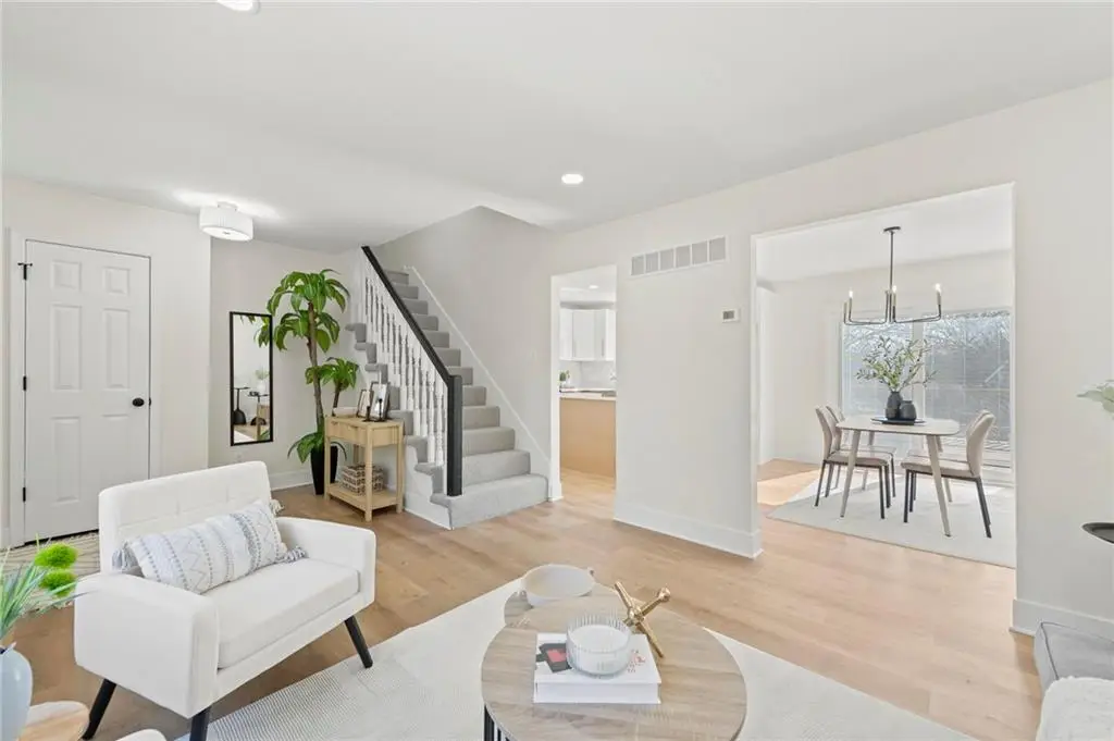 213 NW 80th Street, Kansas City, MO 64118 - #1