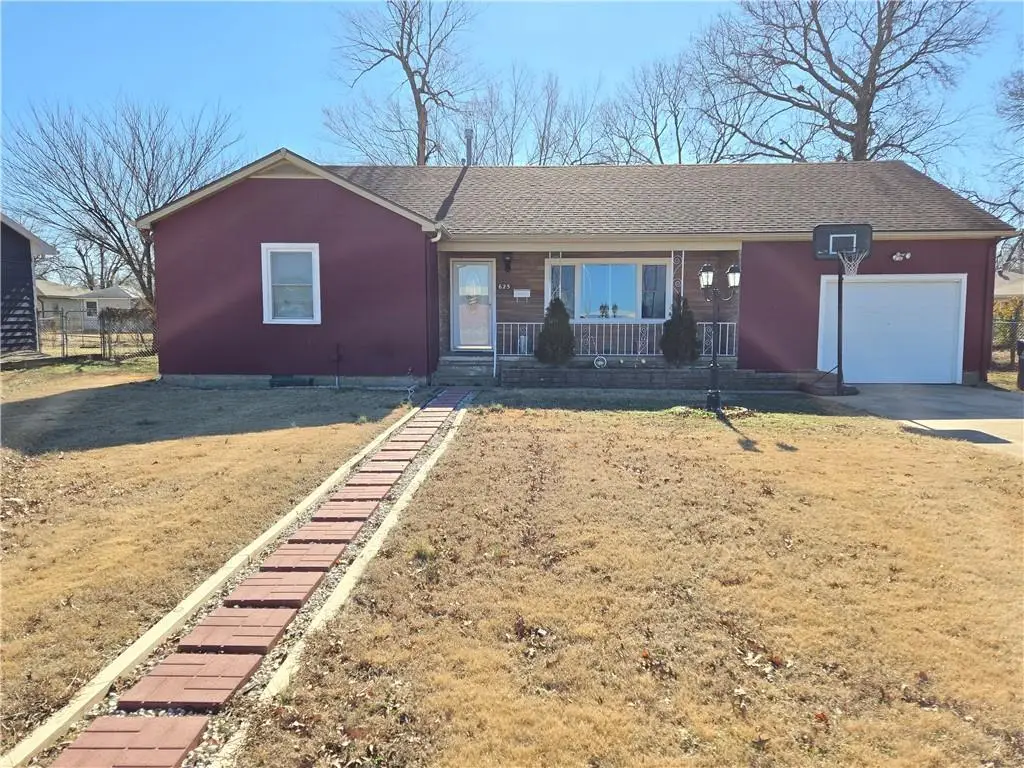 625 W Oak Street, Independence, KS 67301 - #1