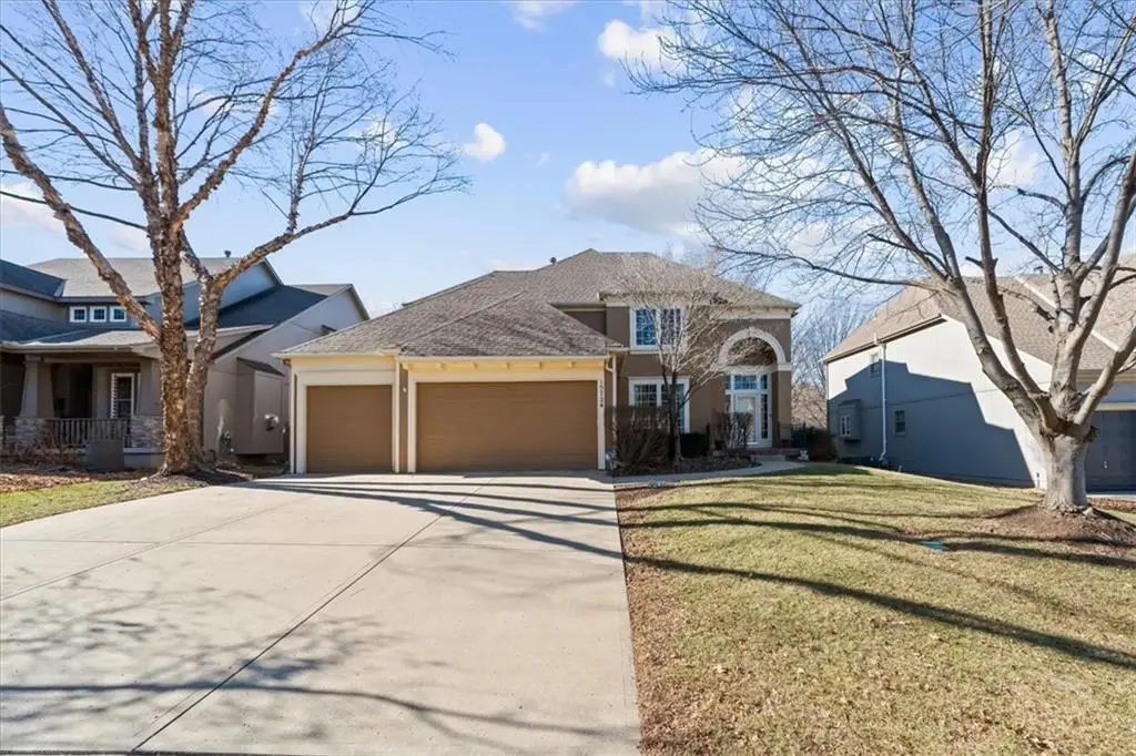 15724 Linden Street, Overland Park, KS 66224 - Image #1