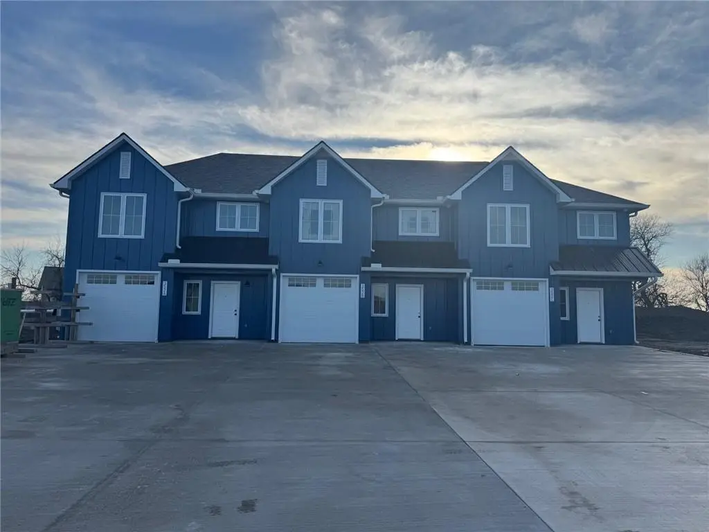 352 SE 85 Road #B, Warrensburg, MO 64093 - Image #1