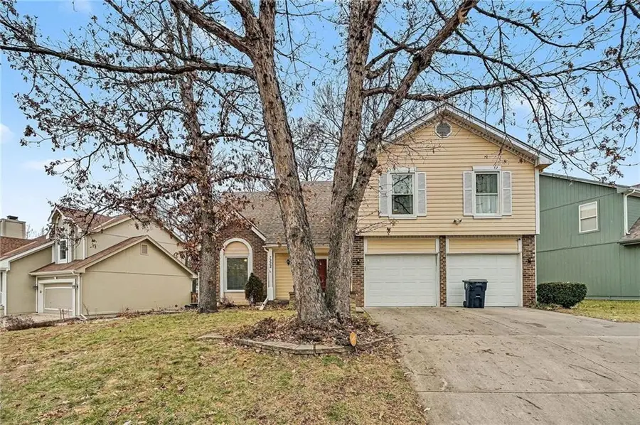 7332 N Congress Avenue, Kansas City, MO 64152 - Image #2