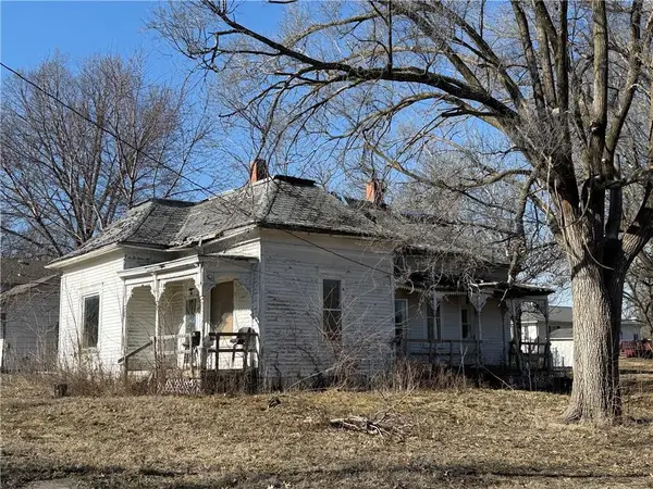 309 W Samuel Street, Hamilton, MO 64644