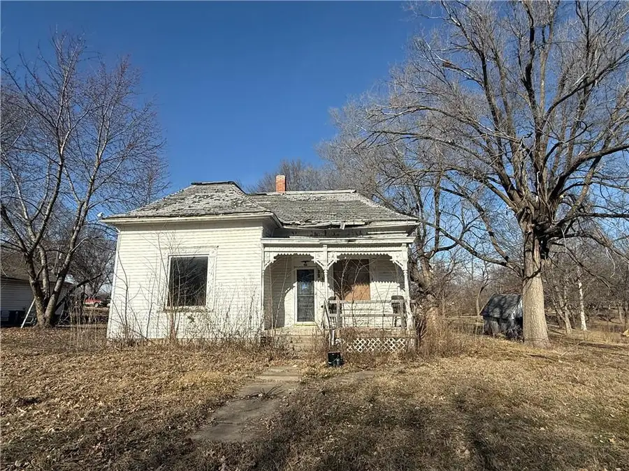 309 W Samuel Street, Hamilton, MO 64644 - Image #2