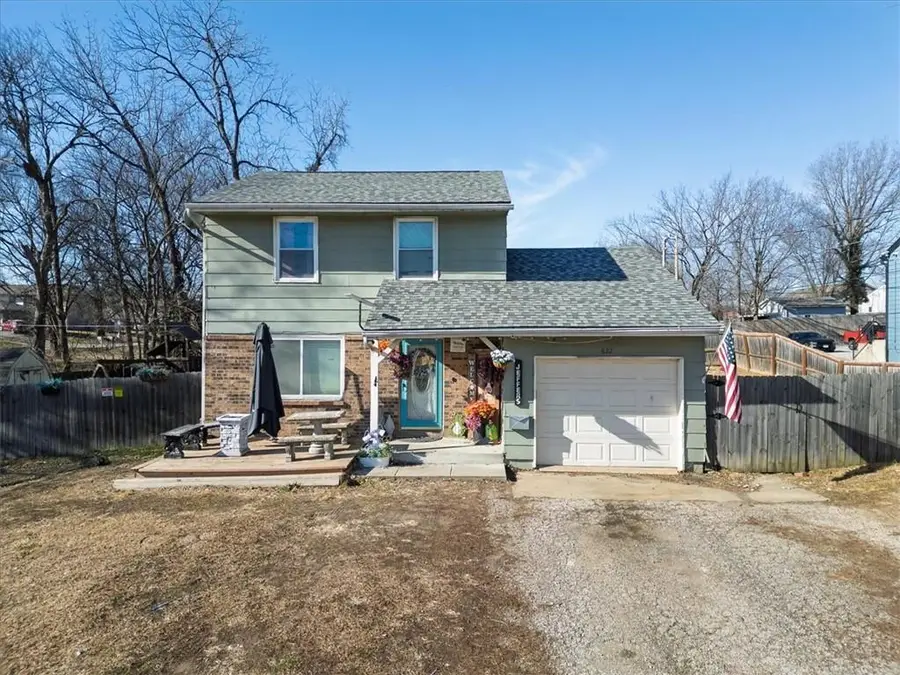 622 Church Street, Tonganoxie, KS 66086 - Image #3