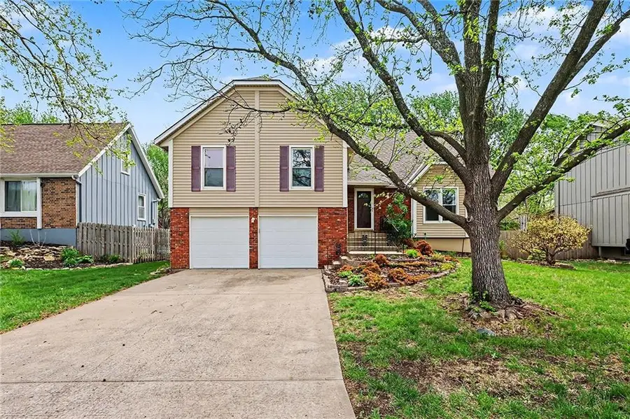 1908 S Lindenwood Drive, Olathe, KS 66062 - #2