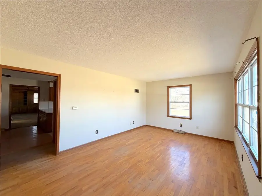 1412 Ridgeway Drive, Richmond, MO 64085 - Image #2