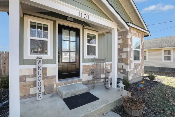 1101 Pacific Avenue, Osawatomie, KS 66064